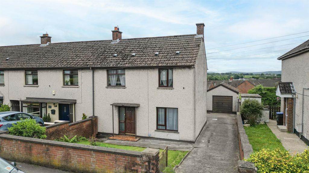 Property photo 2 of 34 Dhp-10.Jpg
