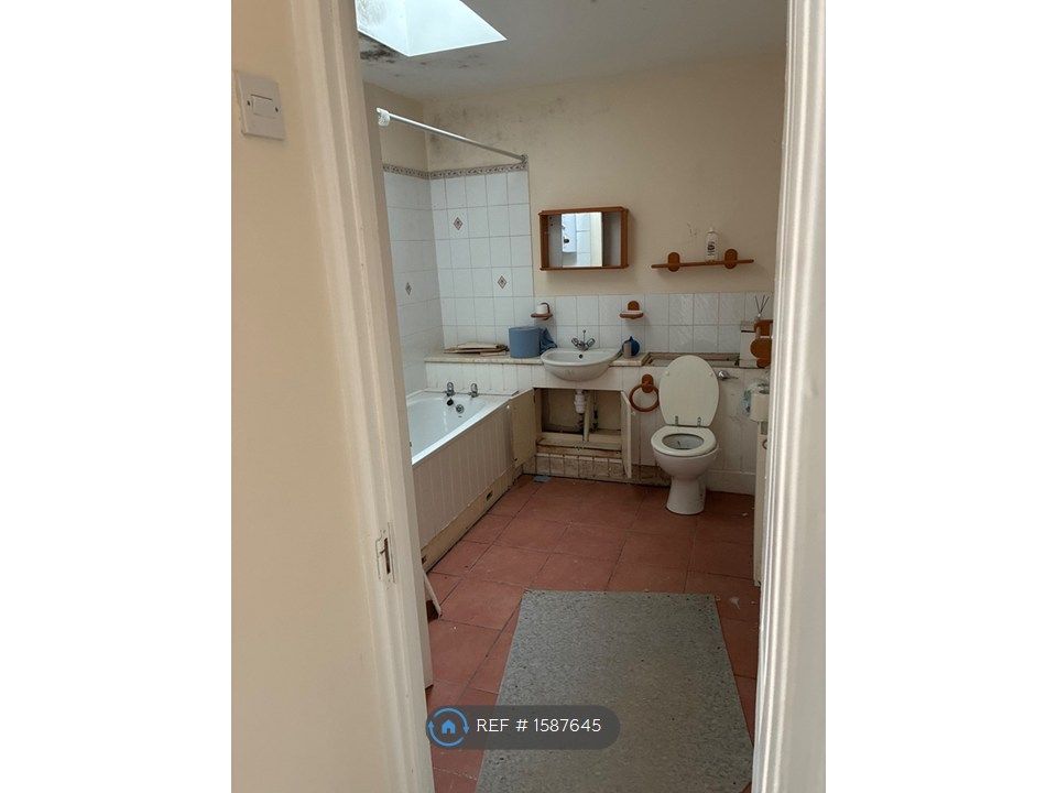 Property photo 2 of 2