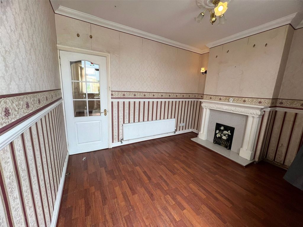Property photo 2 of 16 Picture No. 04