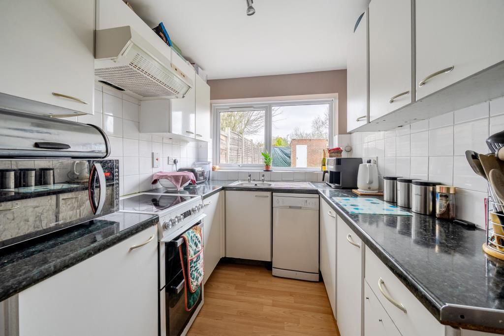 Property photo 2 of 20 Kitchen