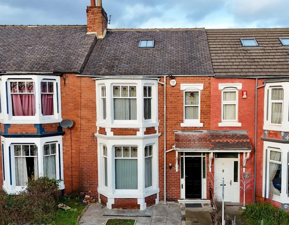 Property photo 1 of 20 Front