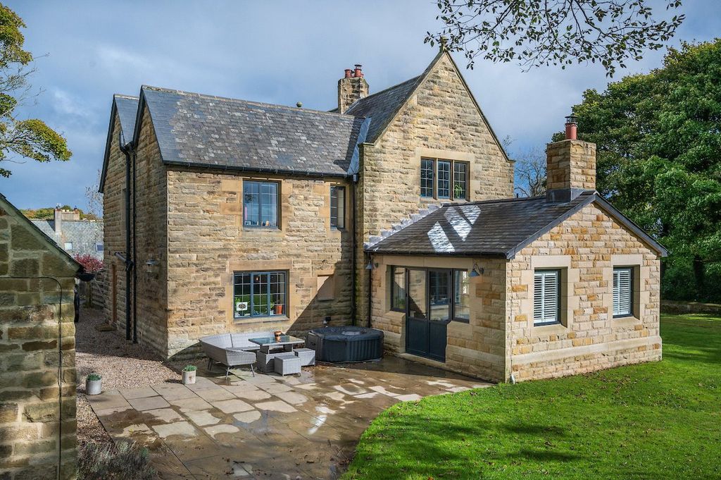 Property photo 1 of 51 Picture No. 02