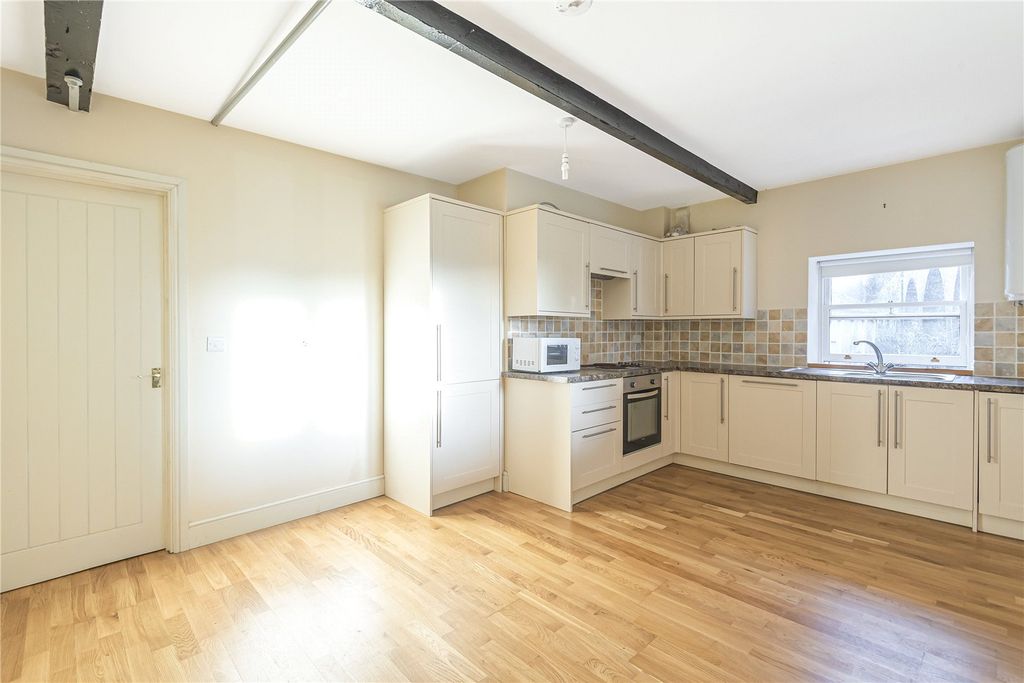 Property photo 3 of 6 Picture No. 04