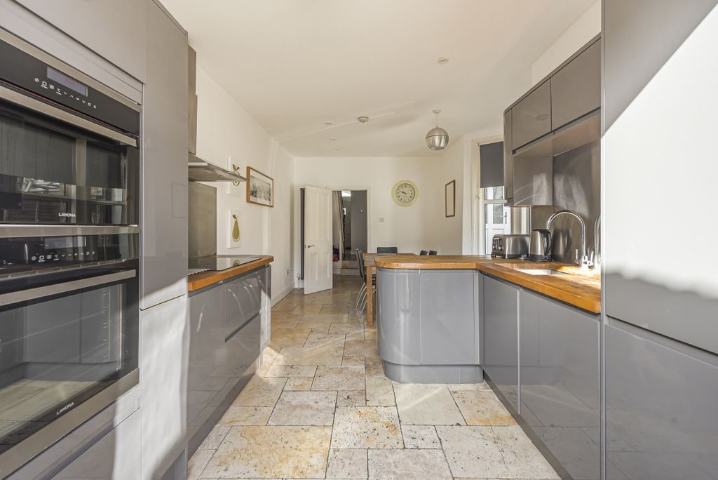 Property photo 1 of 20 584066 (5)