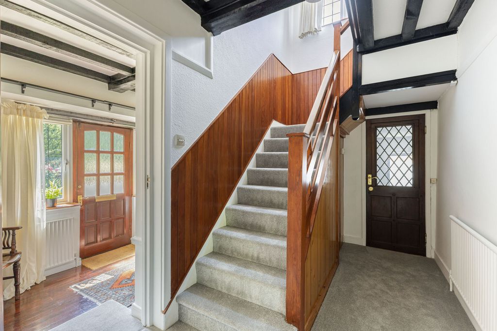 Property photo 2 of 18