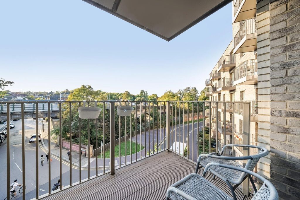 Property photo 2 of 13 Picture No. 04