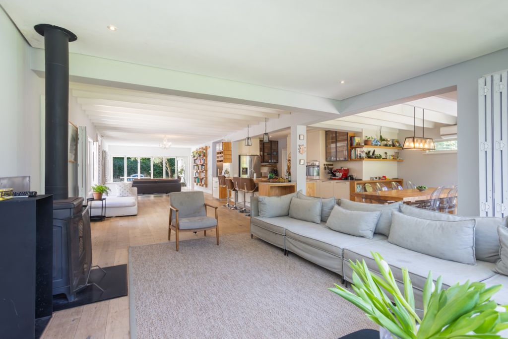 Property photo 3 of 48 Kw1708576