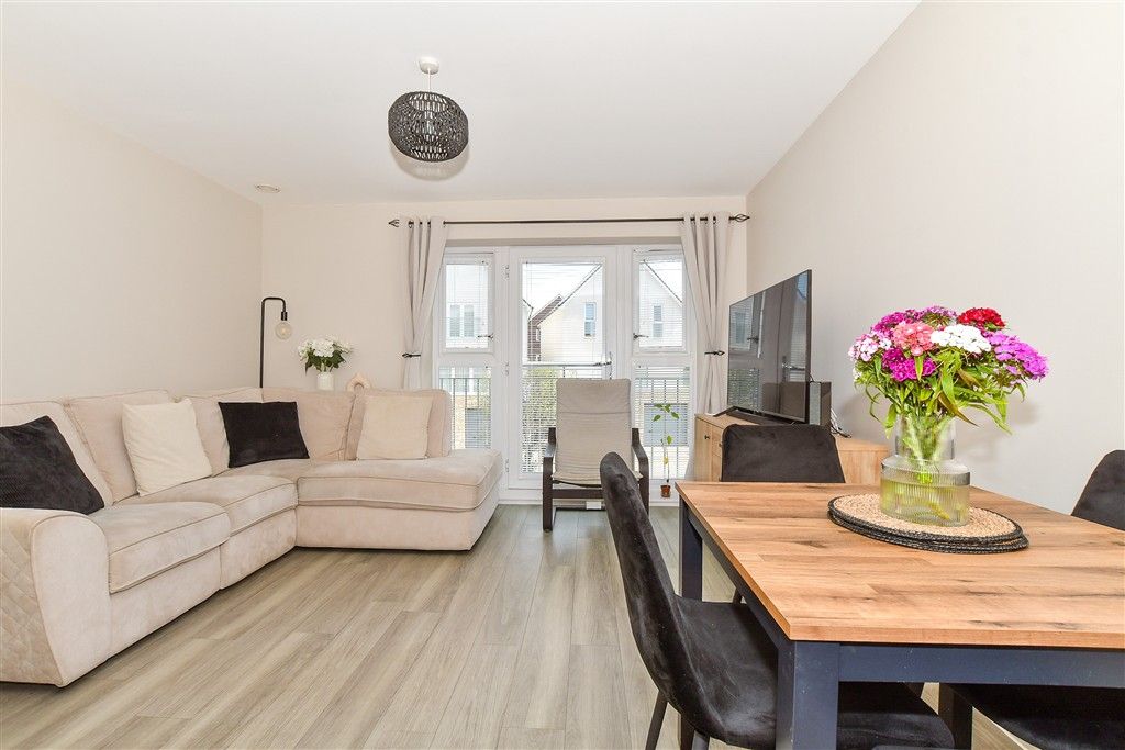 Property photo 3 of 3 Lounge/ Diner