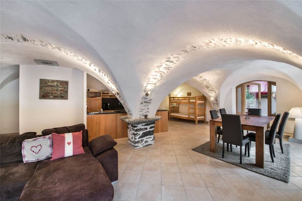 Property photo 1 of 6 For Sale Meribel