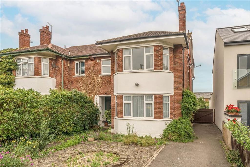 Property photo 1 of 6