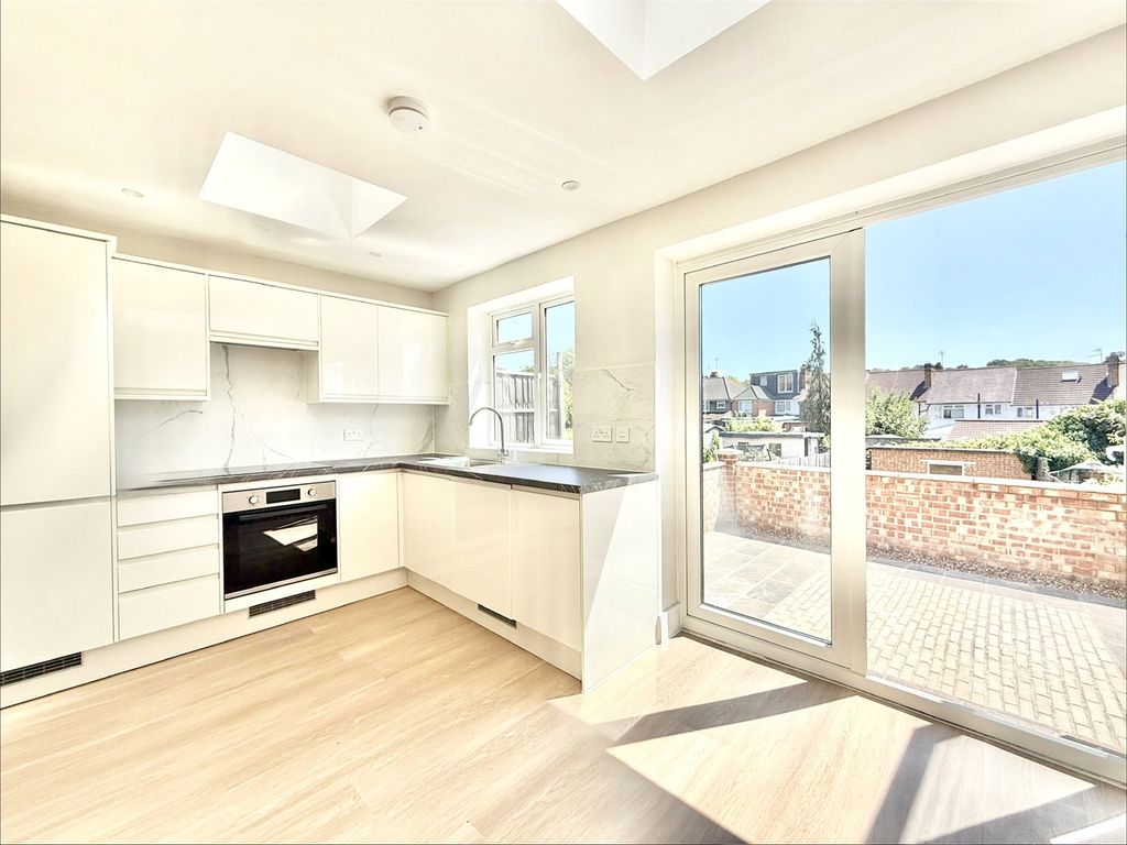 Property photo 1 of 19 Picture No. 20