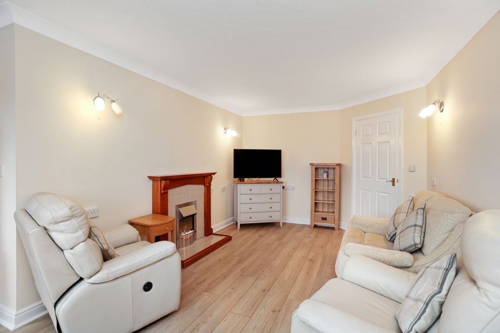 Property photo 3 of 21 Property Image 3