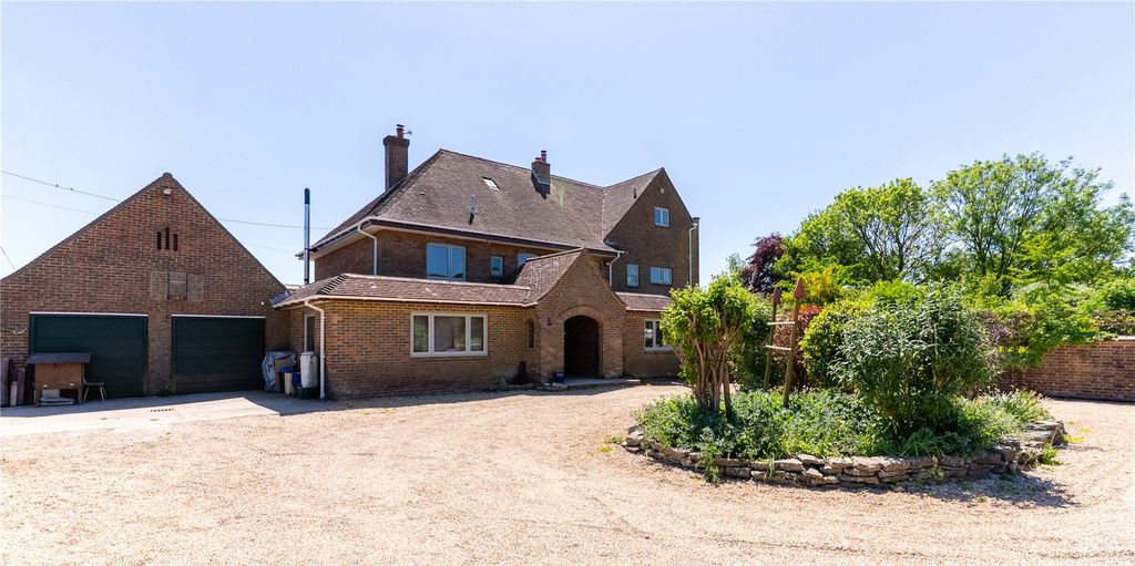 Property photo 3 of 36 Picture No. 30
