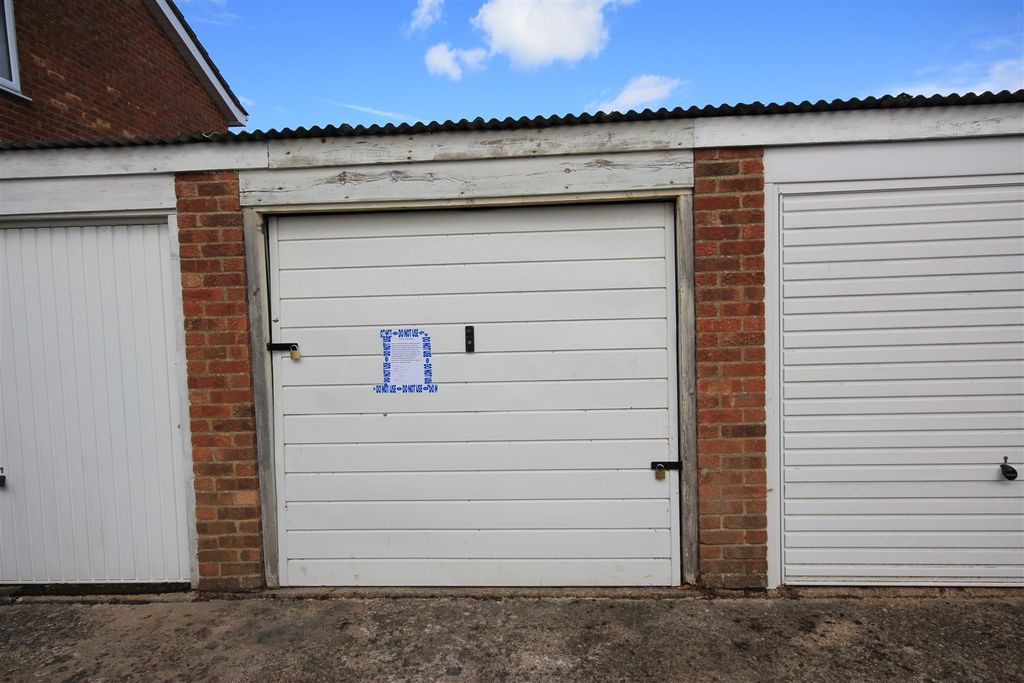 Property photo 3 of 12 Img_6571.Jpg