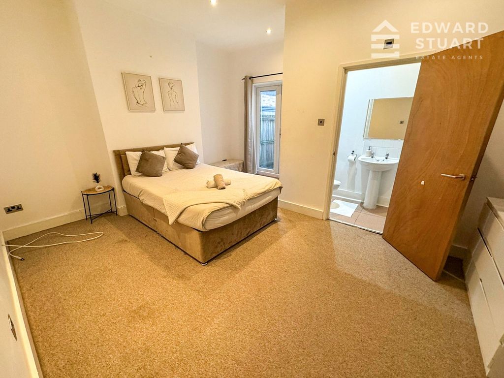 Property photo 2 of 6 Picture No. 02