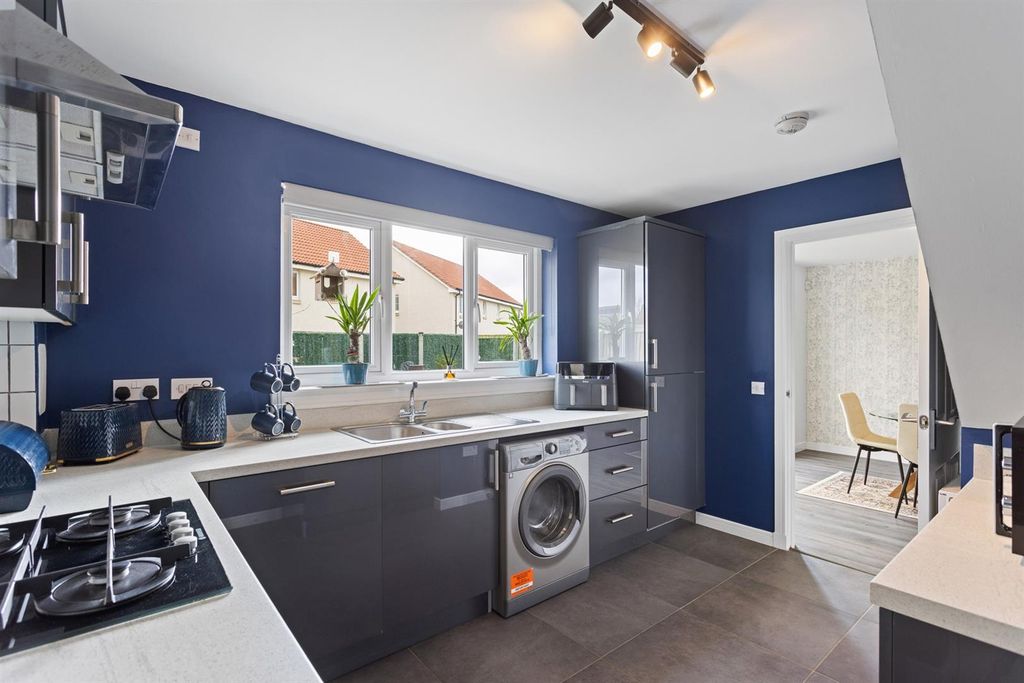 Property photo 3 of 40 18.Jpg