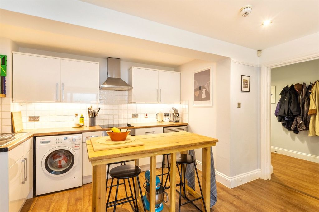 Property photo 3 of 17 Picture No. 06