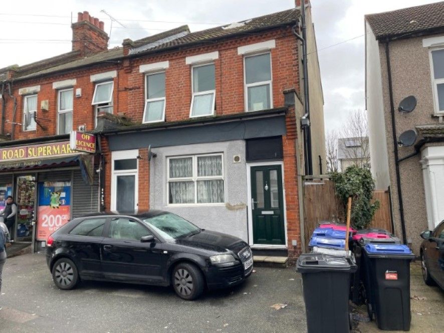 Property photo 1 of 8