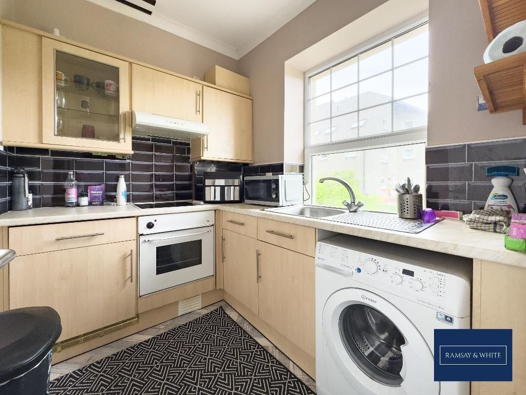 Additional image 6 of 1 bed flat for saleCwrt Brenin, Mill Street, Pontypridd CF37