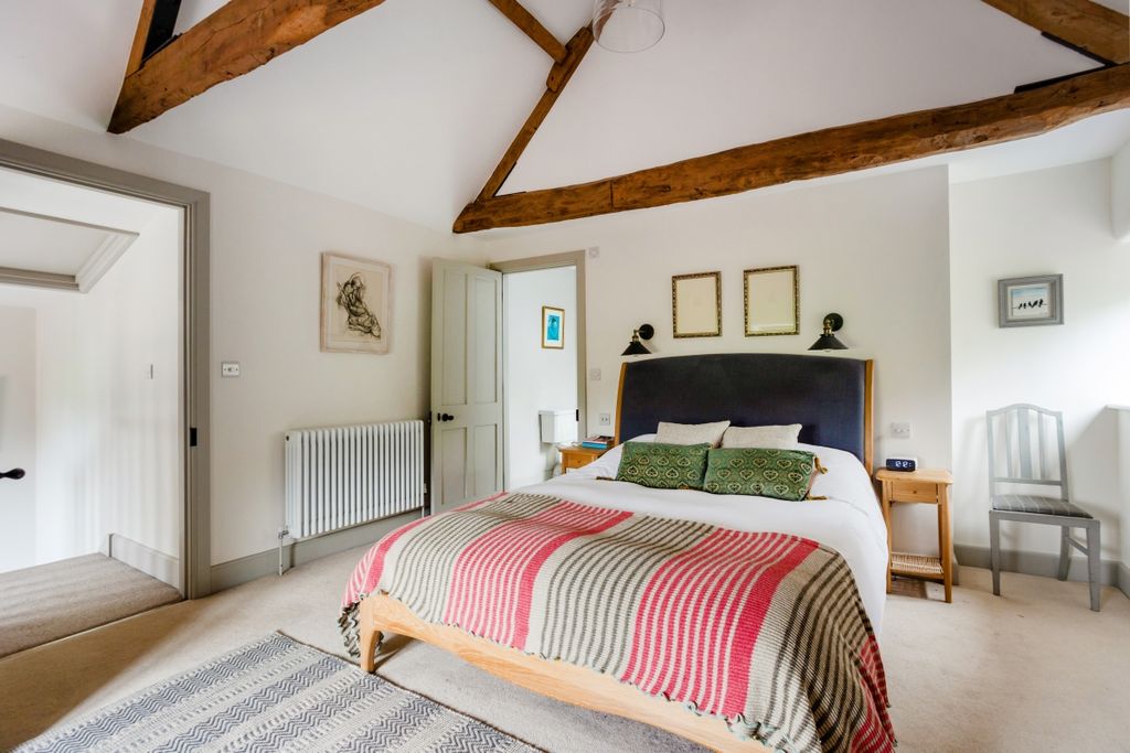 Property photo 3 of 25