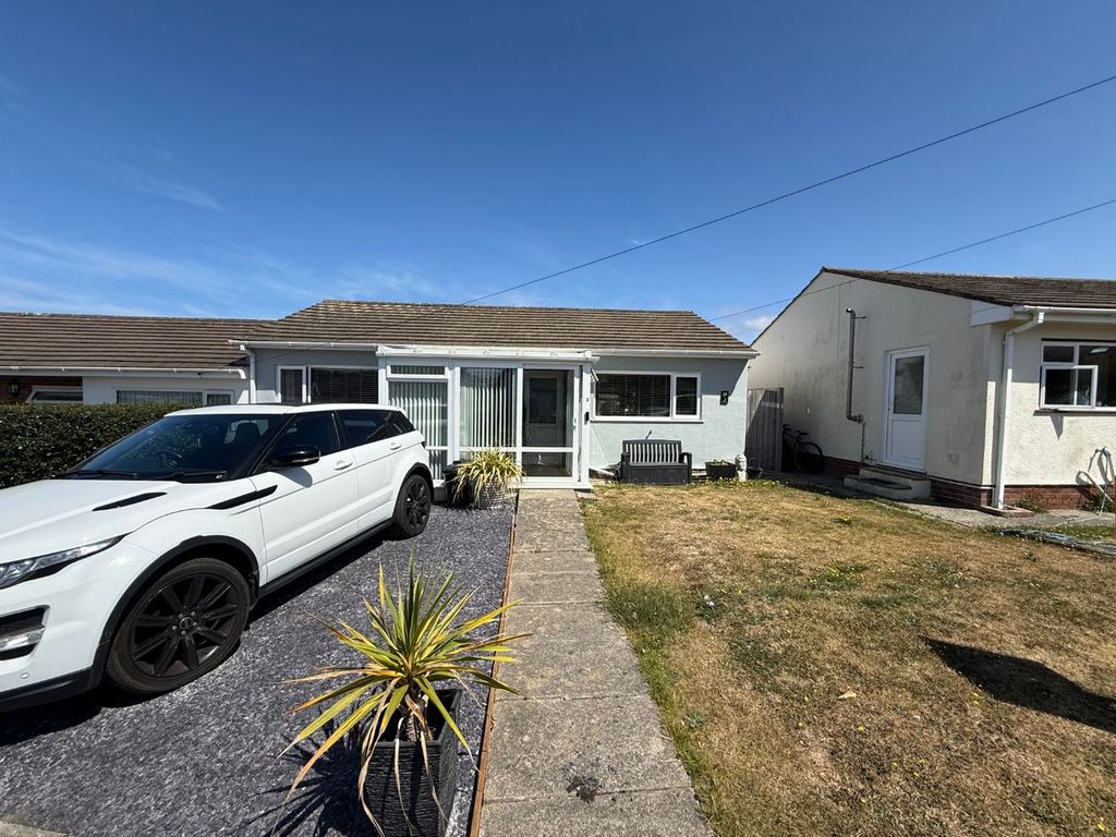 Property photo 2 of 35