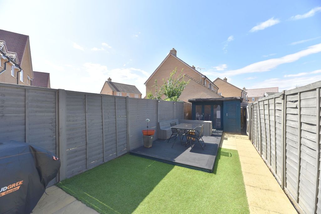 Property photo 2 of 18