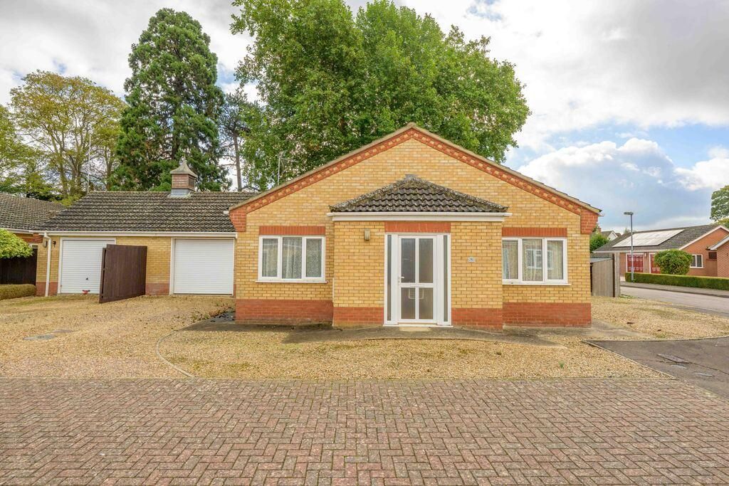 Property photo 2 of 21