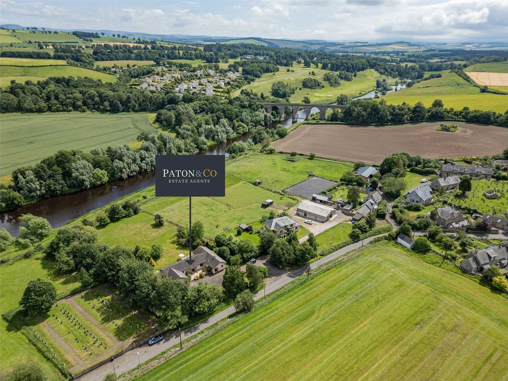 Property photo 2 of 53 Drone