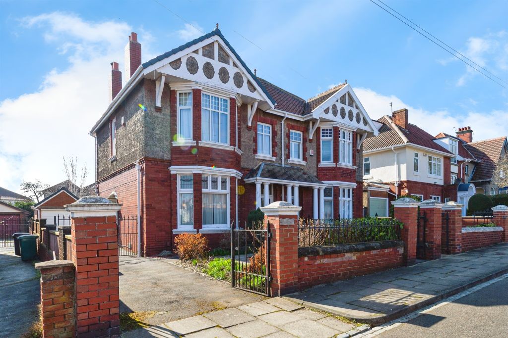 Property photo 1 of 16