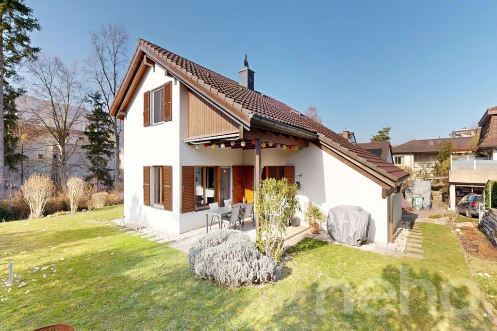 Property photo 3 of 13