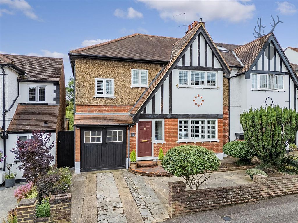 Property photo 1 of 24