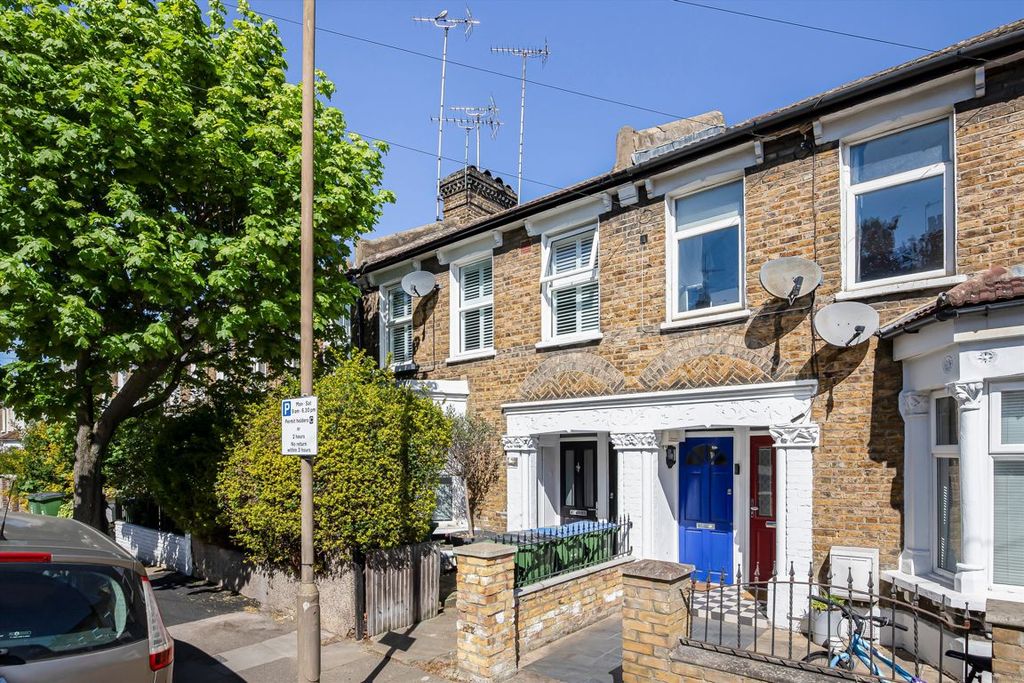 Property photo 1 of 6