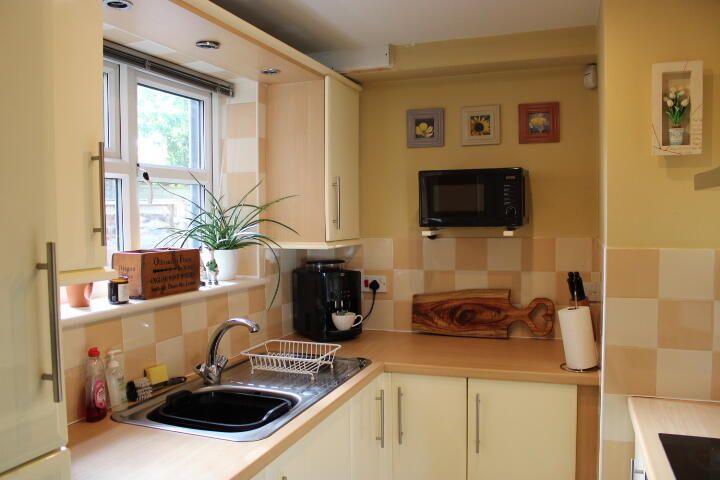 Property photo 2 of 17 Kitchen