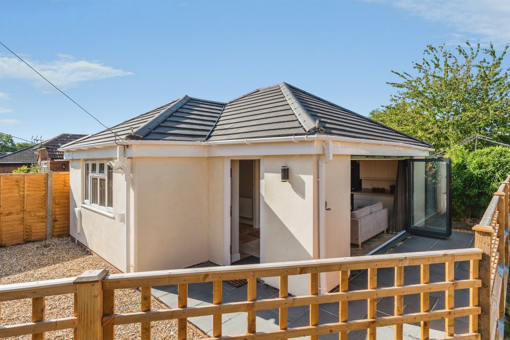 Property photo 3 of 19