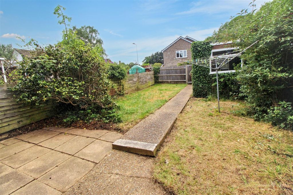 Property photo 2 of 14 Rear Garden