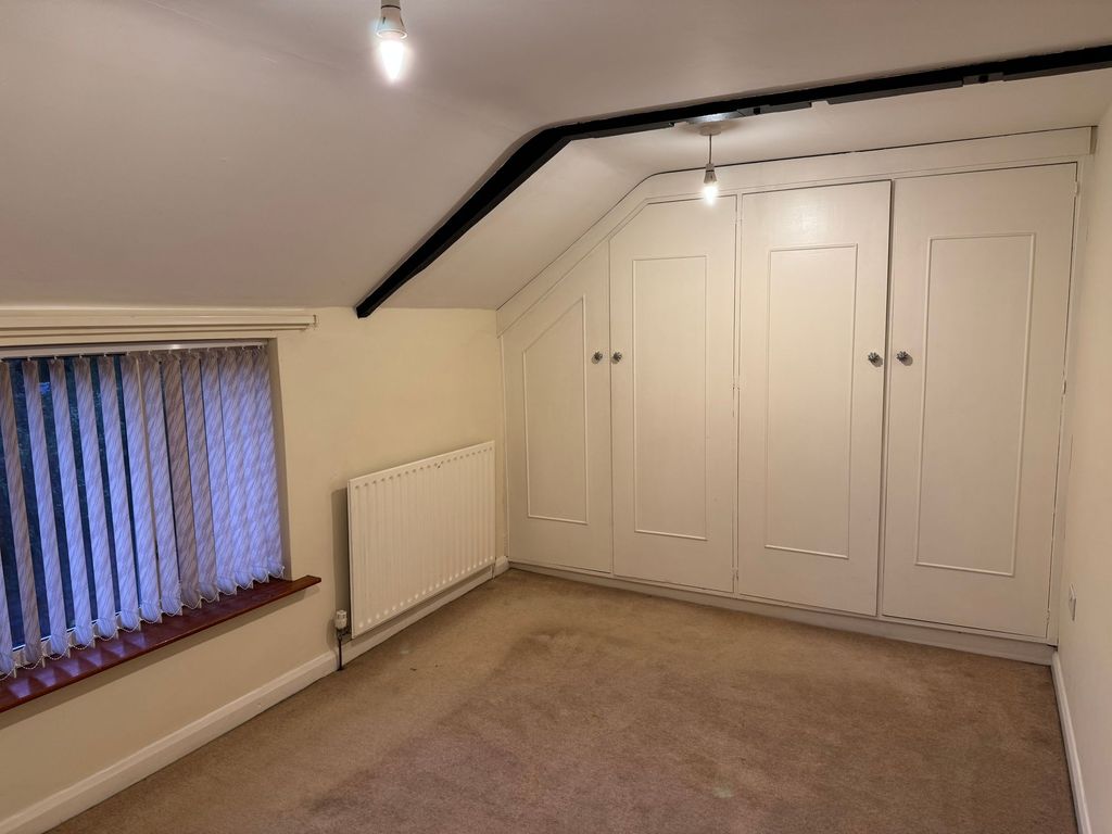 Property photo 3 of 16 Bedroom 1
