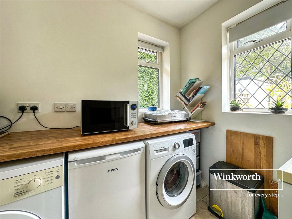 Property photo 3 of 22 Picture No. 27