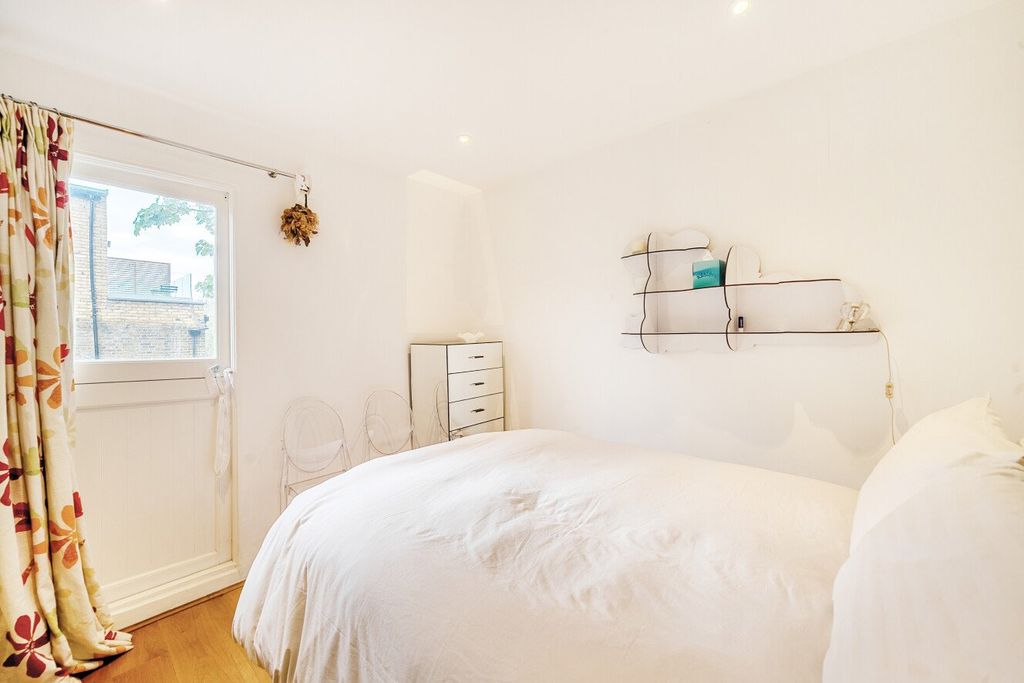 Property photo 3 of 7 Picture No. 04