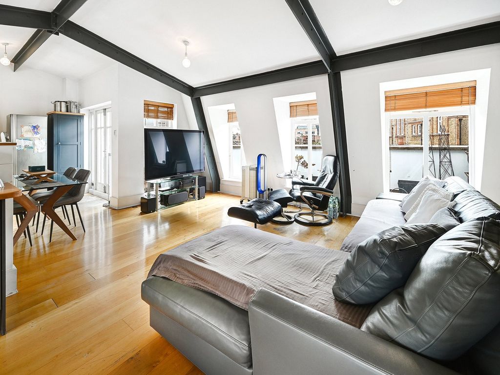 Property photo 1 of 22 Earlham Street