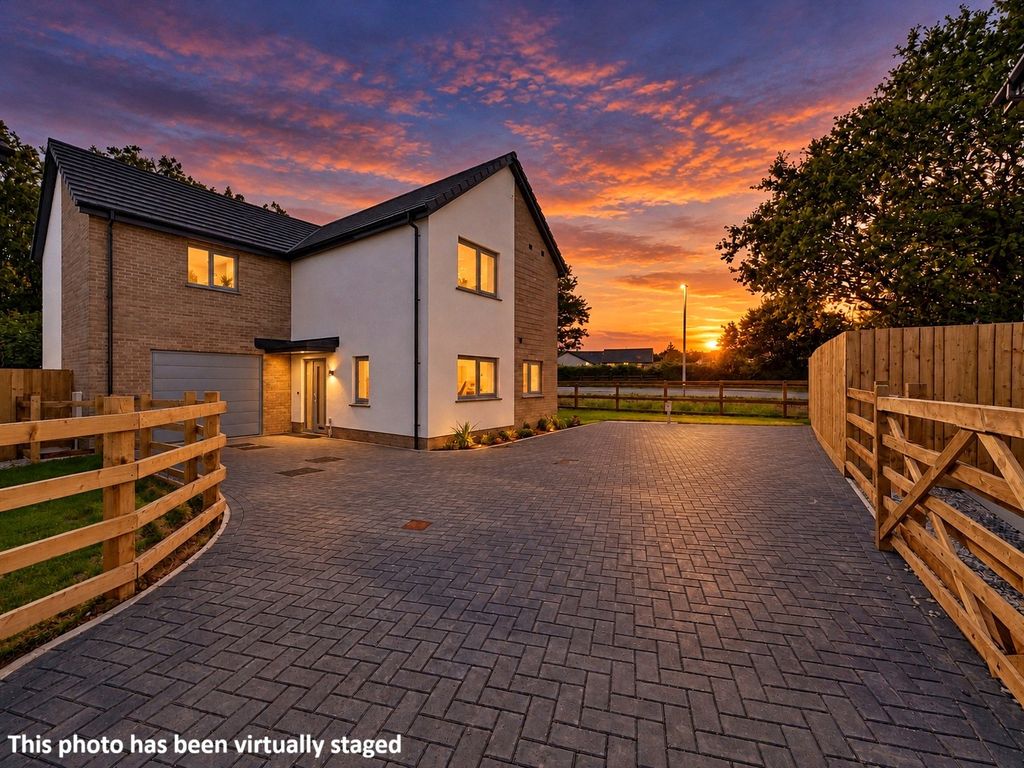 Property photo 1 of 28 Picture No. 14