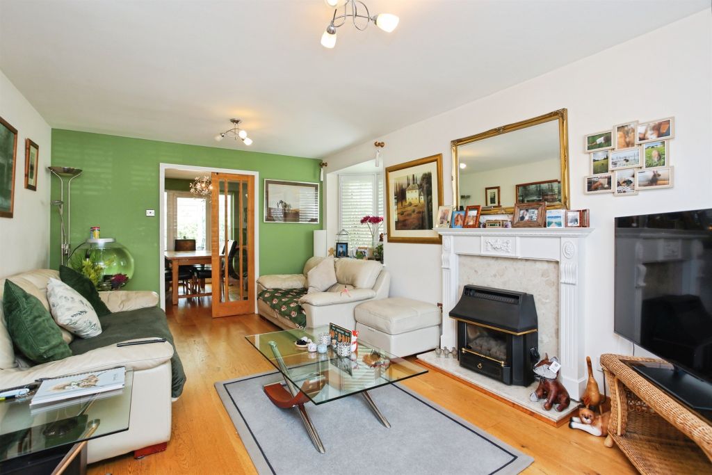 Property photo 3 of 17