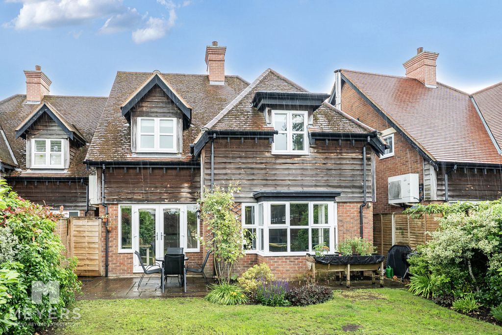 Property photo 1 of 23