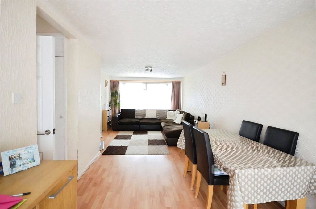 Property photo 3 of 9 Picture No. 05