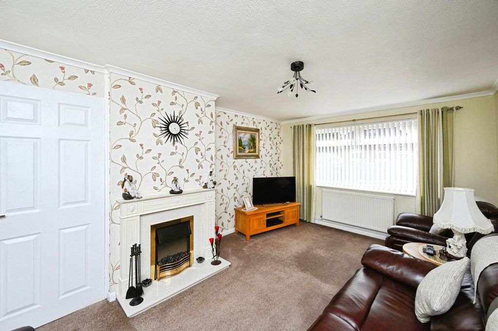 Property photo 2 of 17 Picture No. 03