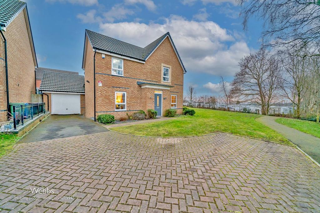 Property photo 1 of 35 Â© Webbs Estate Agents Â© (35 Of 37).Jpg