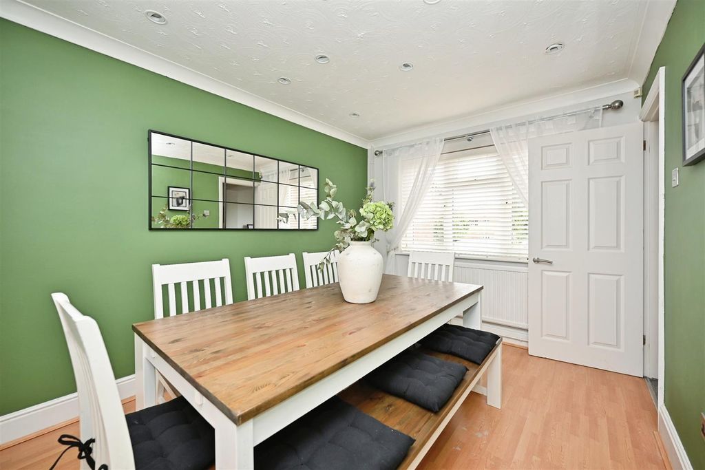 Property photo 2 of 35 Dining Room