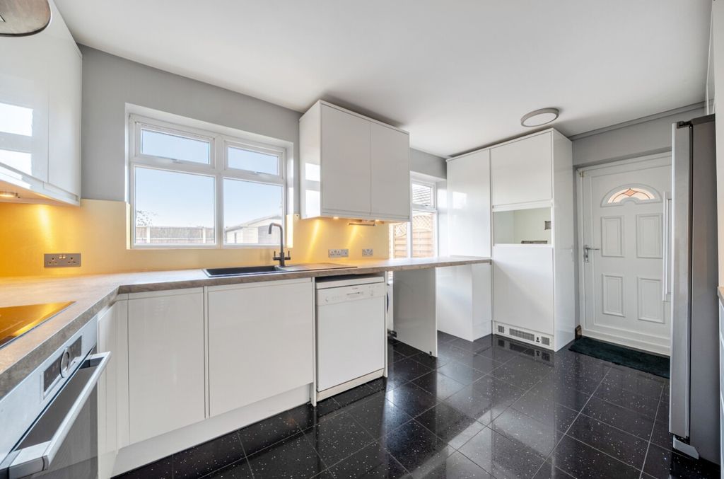 Property photo 3 of 24 1536353-3-1A1453F4F7487-1