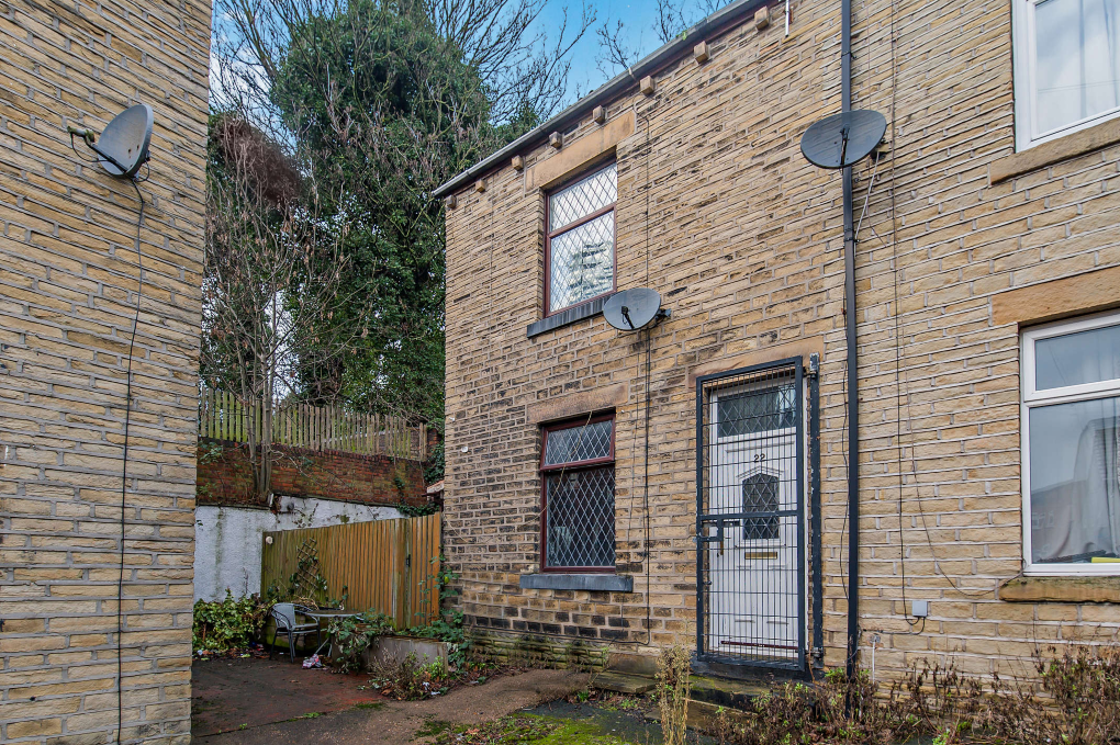 Property photo 1 of 9