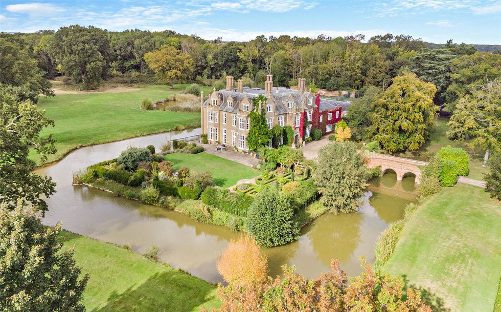 Property photo 1 of 41 Stanfield Hall