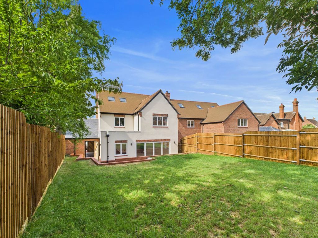 Property photo 1 of 23